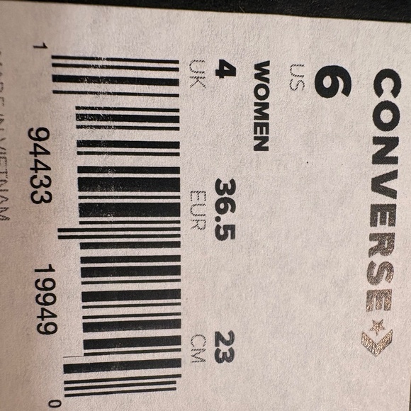 Converse - Picture 7 of 7